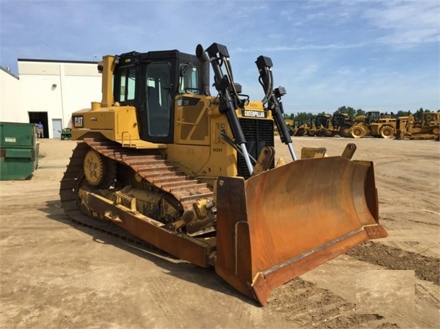 Dozers/tracks Caterpillar D6T