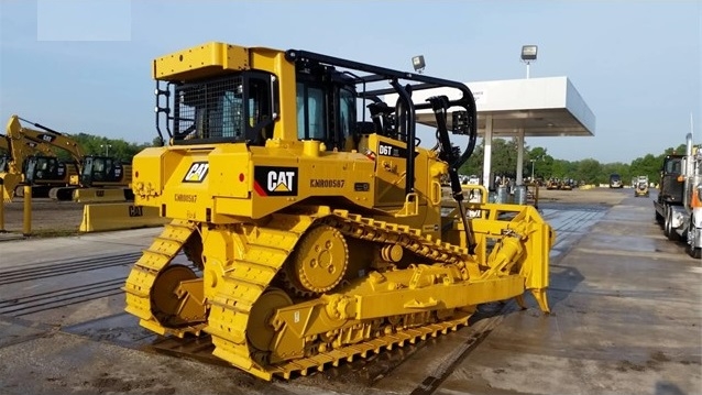 Tractores Sobre Orugas Caterpillar D6T usada a buen precio Ref.: 1534435552994654 No. 3