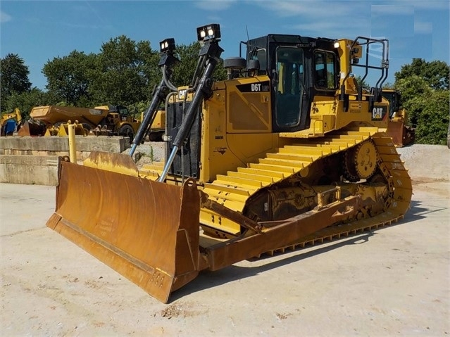 Tractores Sobre Orugas Caterpillar D6T