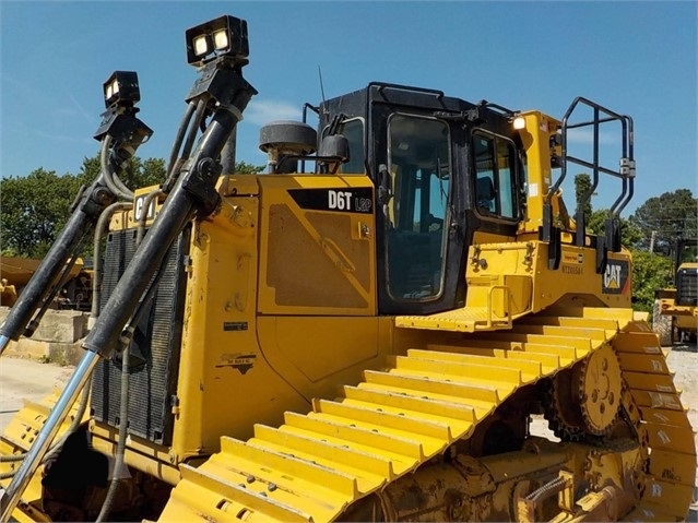 Tractores Sobre Orugas Caterpillar D6T usada Ref.: 1534436321467663 No. 2