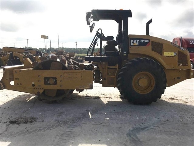 Compactadora Vibratoria Caterpillar CP56 en optimas condiciones Ref.: 1534881833085778 No. 2