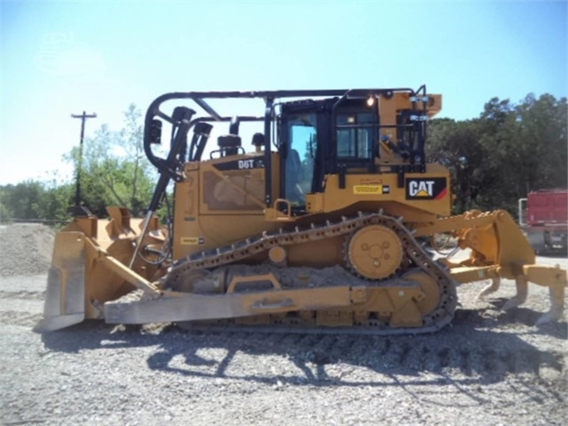 Dozers/tracks Caterpillar D6T