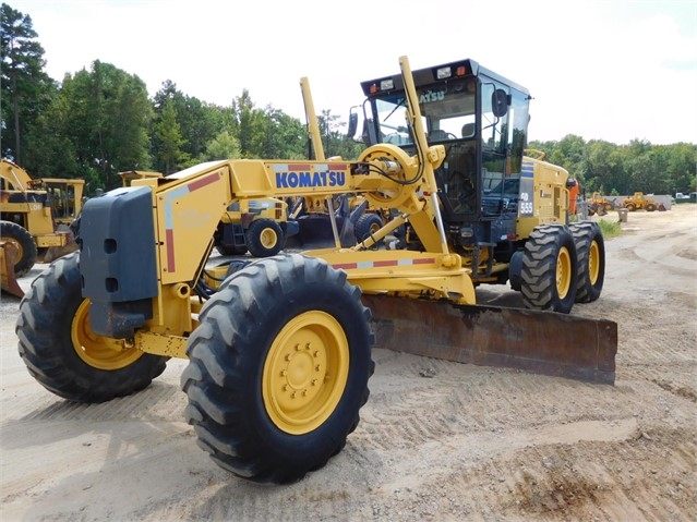 Motoconformadoras Komatsu GD555 de medio uso en venta Ref.: 1535595377839209 No. 2