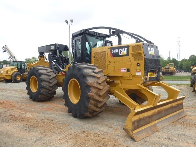 Forestales Maquinas Caterpillar 545D de medio uso en venta Ref.: 1536075121225617 No. 3