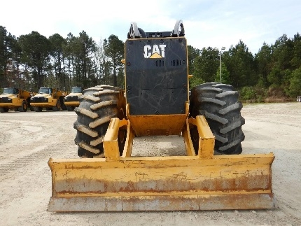 Forestales Maquinas Caterpillar 545D en venta Ref.: 1536078778196219 No. 2