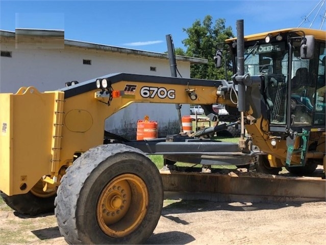 Motoconformadoras Deere 670G de segunda mano en venta Ref.: 1536632150171749 No. 3