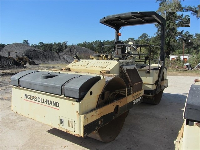 Compactadora Vibratoria Ingersoll-rand DD110HF usada en buen esta Ref.: 1536689221681802 No. 3