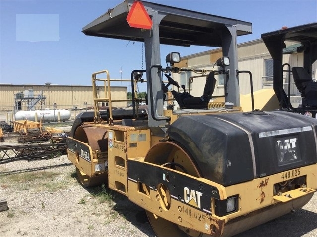 Compactadora Vibratoria Caterpillar CB-634 seminueva en venta Ref.: 1536785127250949 No. 2