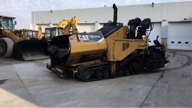 Pavers Caterpillar AP-1055E