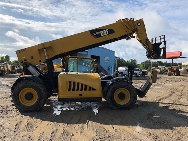 Telehandler Caterpillar TL1055