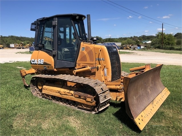 Dozers/tracks Case 750L