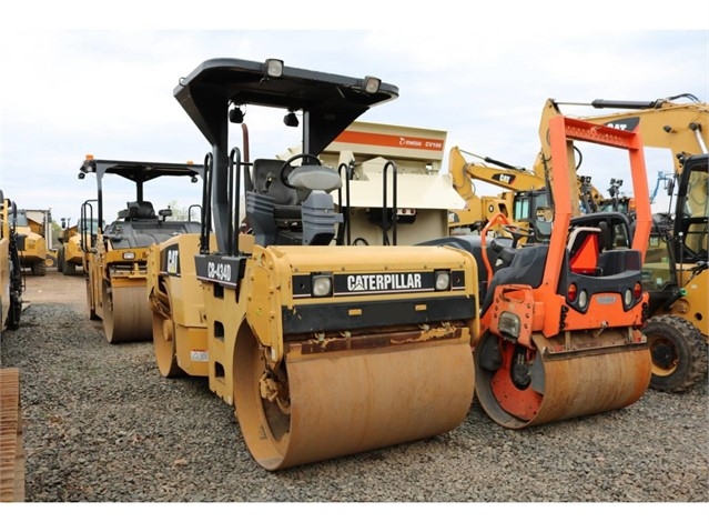 Compactadora Vibratoria Caterpillar CB-434D usada Ref.: 1539901274727102 No. 2