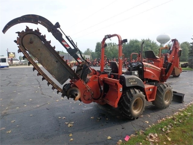 Zanjadora Ditch Witch RT80