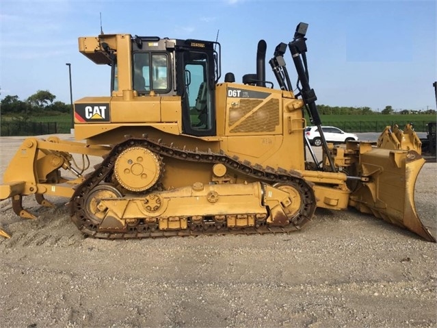 Dozers/tracks Caterpillar D6T