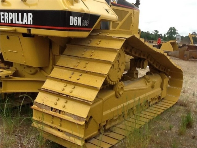 Tractores Sobre Orugas Caterpillar D6N seminueva en venta Ref.: 1541716353937528 No. 4