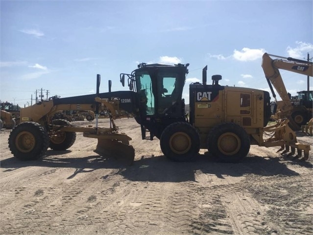 Motoconformadoras Caterpillar 120M seminueva en venta Ref.: 1542070836683347 No. 2