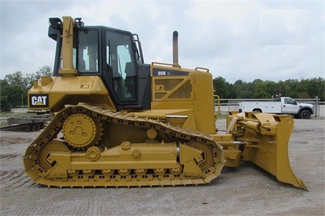 Tractores Sobre Orugas Caterpillar D6N de medio uso en venta Ref.: 1542126656403367 No. 4