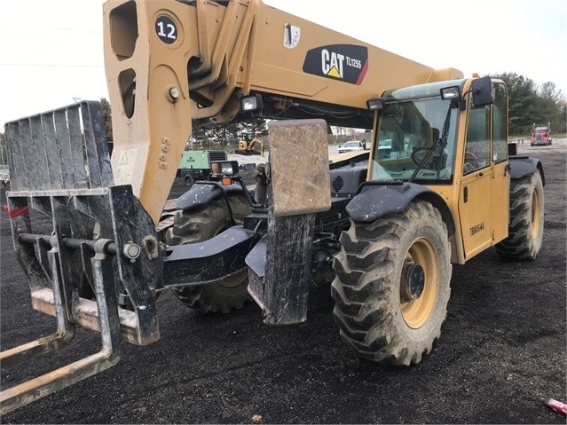 Telehandler Caterpillar TL1255