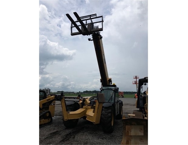 Telehandler Caterpillar TL1255