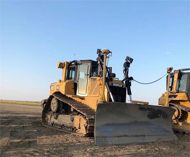 Dozers/tracks Caterpillar D6T