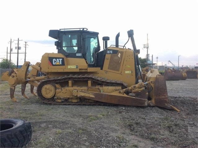 Dozers/tracks Caterpillar D7E