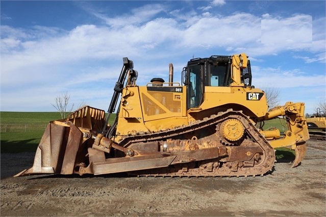 Dozers/tracks Caterpillar D8T