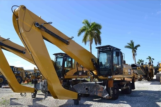 Excavadora Sobre Ruedas Caterpillar M322D