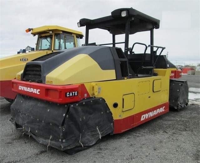 Compactadora Con Llantas Dynapac CP274