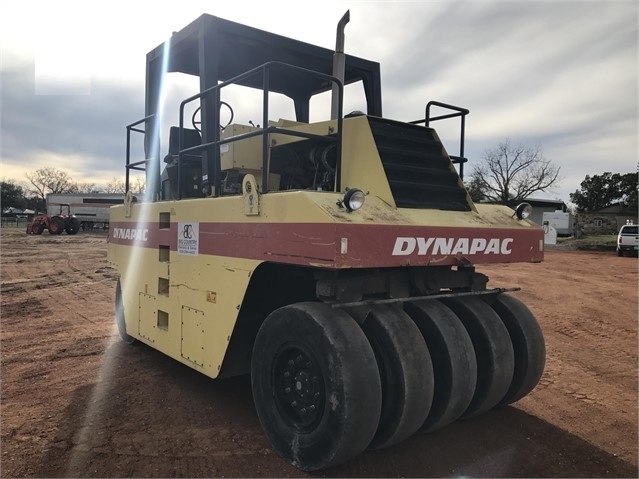 Compactadora Con Llantas Dynapac CP271