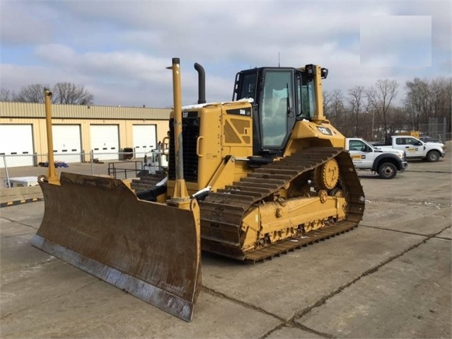 Dozers/tracks Caterpillar D6N