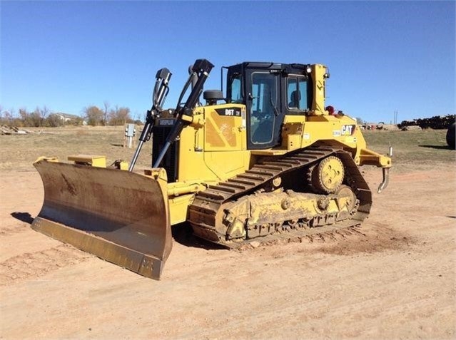 Dozers/tracks Caterpillar D6T