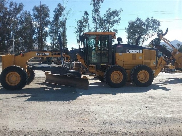 Motoconformadoras Deere 672G de importacion a la venta Ref.: 1544132445603515 No. 4