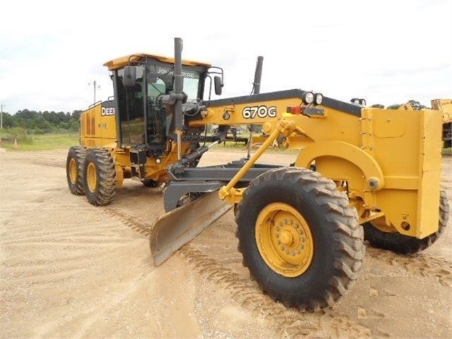 Motor Graders Deere 670G