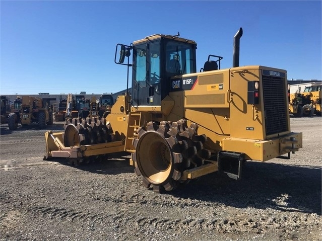 Compactadoras Suelos Y Rellenos Caterpillar 815F usada a la venta Ref.: 1545150466295473 No. 4