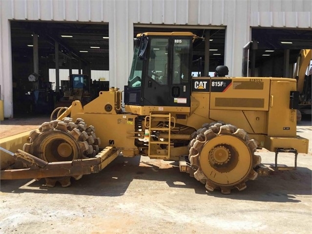 Compactadoras Suelos Y Rellenos Caterpillar 815F en optimas condi Ref.: 1545157898365302 No. 4