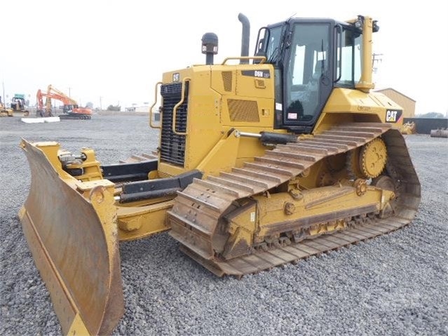 Dozers/tracks Caterpillar D6N