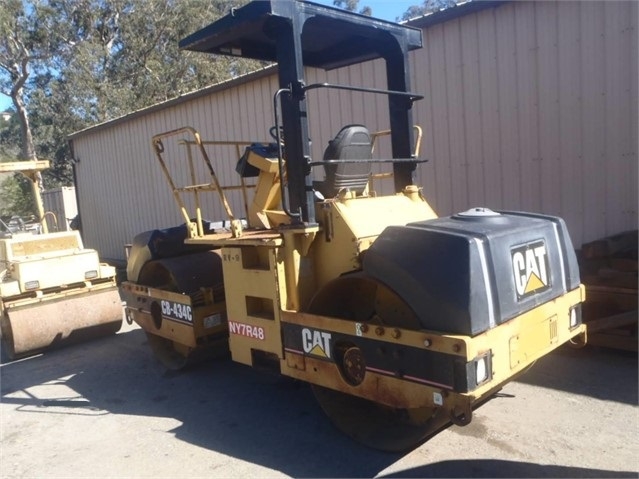 Compactadora Vibratoria Caterpillar CB-434C usada a la venta Ref.: 1547490207752975 No. 2