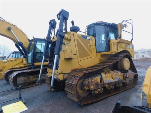 Dozers/tracks Caterpillar D8T