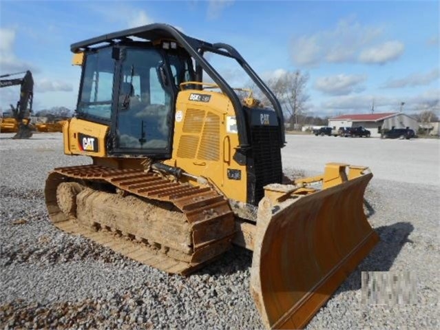 Dozers/tracks Caterpillar D5K