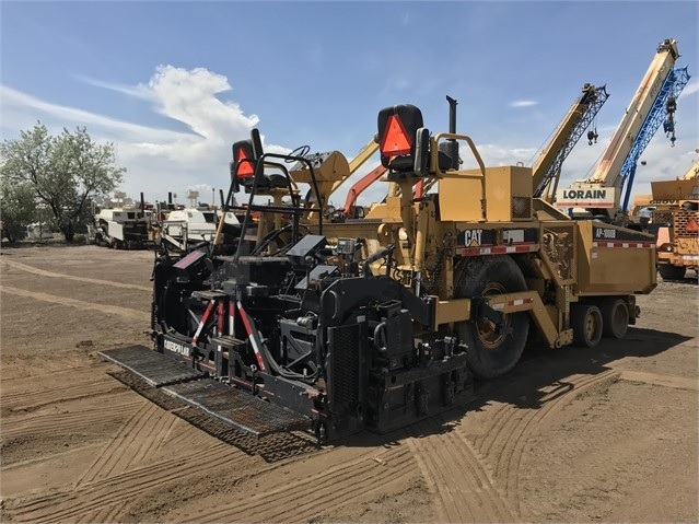 Pavimentadoras Caterpillar AP-1000B