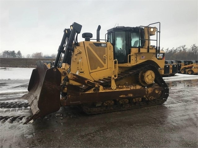 Dozers/tracks Caterpillar D8T