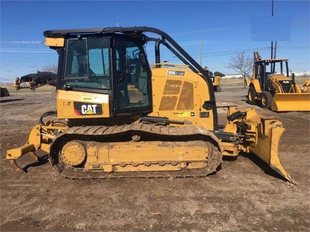 Dozers/tracks Caterpillar D5K