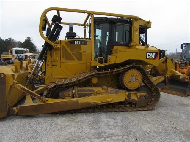 Tractores Sobre Orugas Caterpillar D6T de importacion a la venta Ref.: 1551222508459115 No. 2