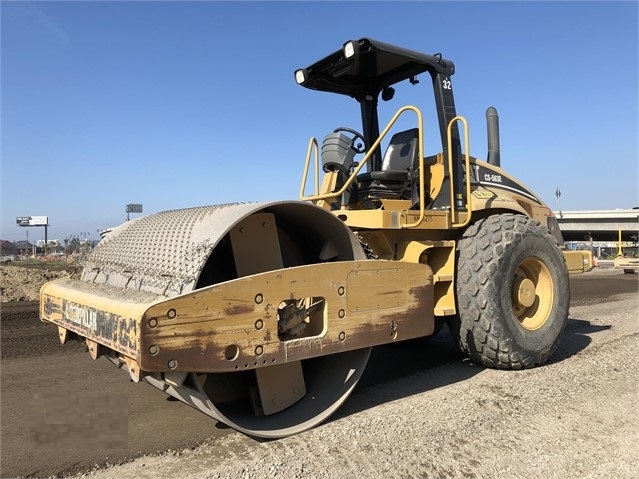 Compactadora Vibratoria Caterpillar CS-563E