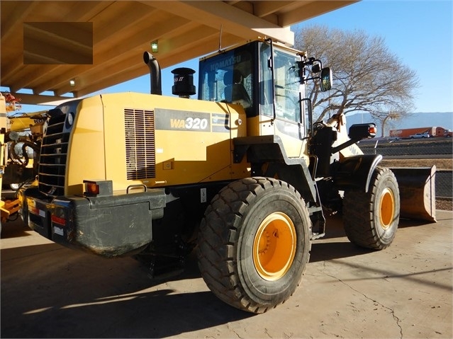 Cargadoras Sobre Ruedas Komatsu WA320 seminueva en perfecto estad Ref.: 1551836549116127 No. 3