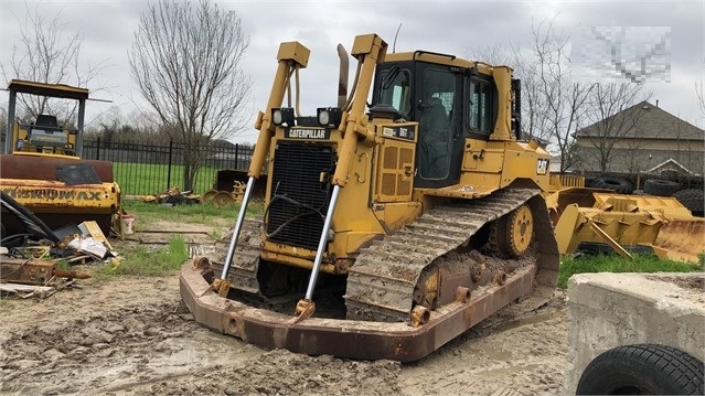 Dozers/tracks Caterpillar D6T