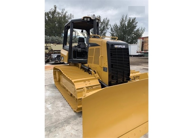 Dozers/tracks Caterpillar D5K