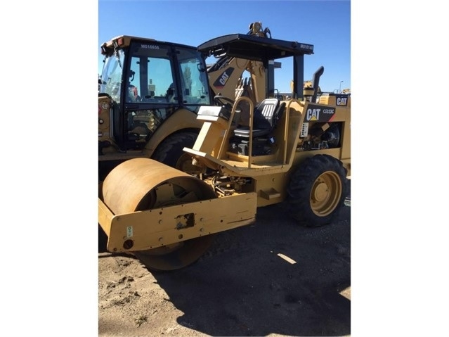 Vibratory Compactors Caterpillar CS-323 C