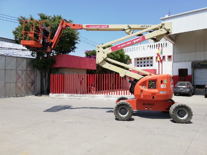 Lift Jlg 600AJ