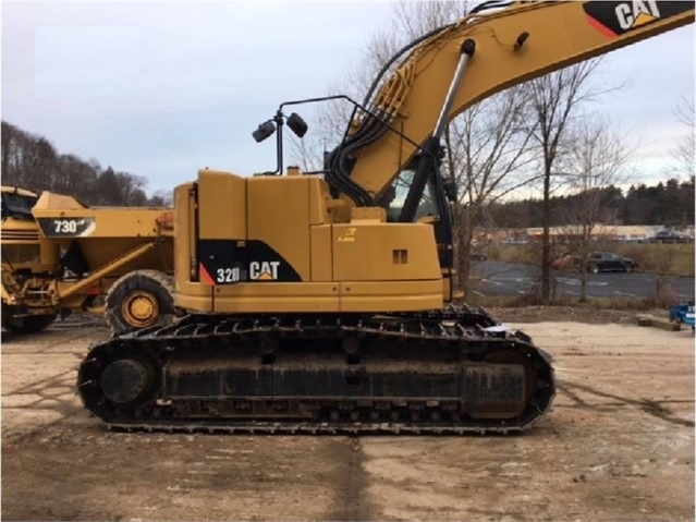 Excavadoras Hidraulicas Caterpillar 328D de segunda mano en venta Ref.: 1553554856512684 No. 3